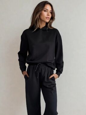 Carmen LUXEflow Hoodie